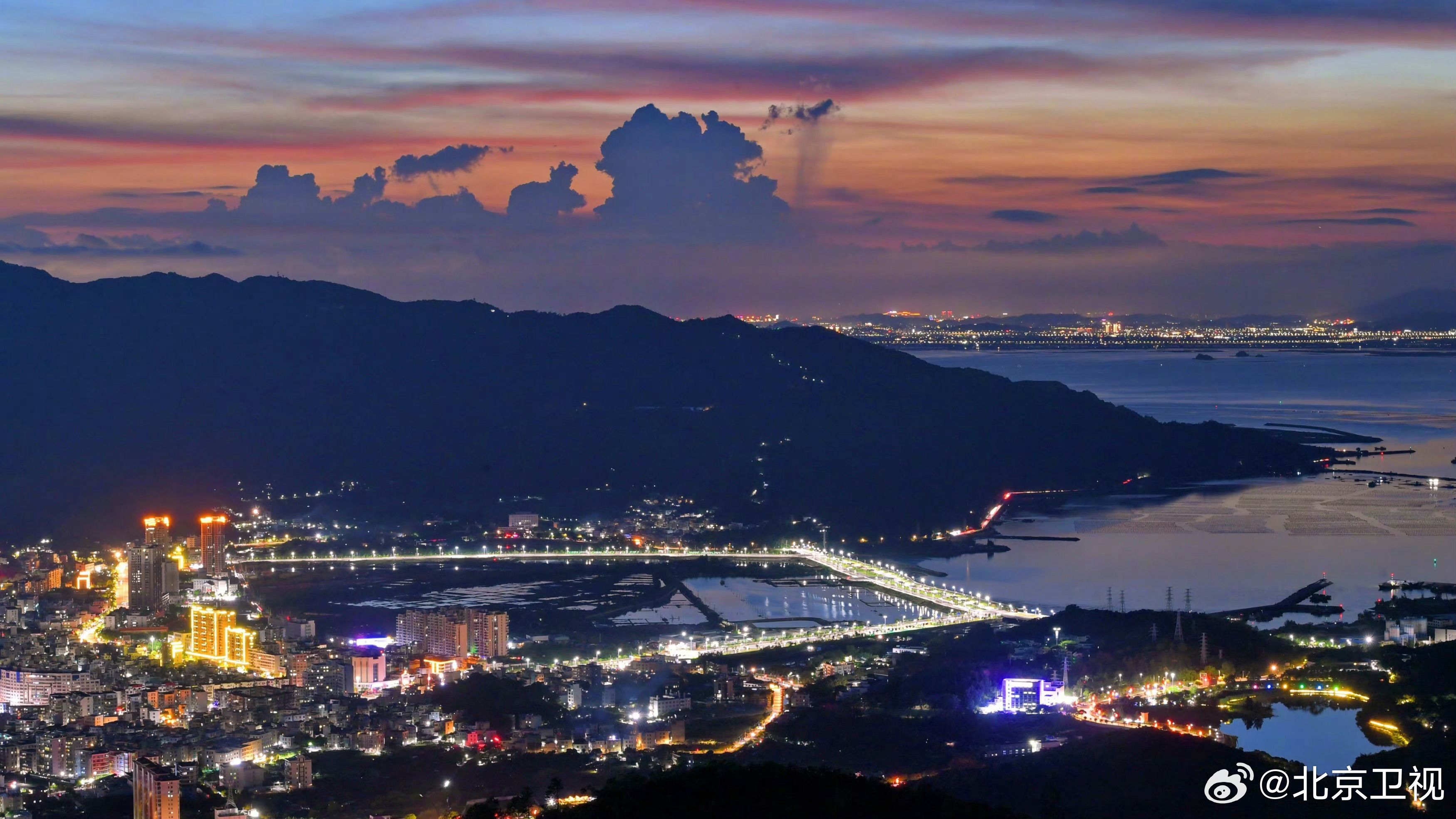 探秘广东，南国明珠的鲜果之旅🌟🍊